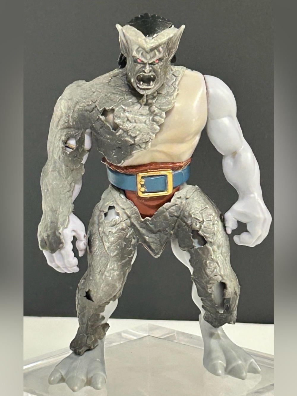 Vintage 1995 Kenner/Disneys Gargoyles “Stone Armor” Goliath Action Figure.